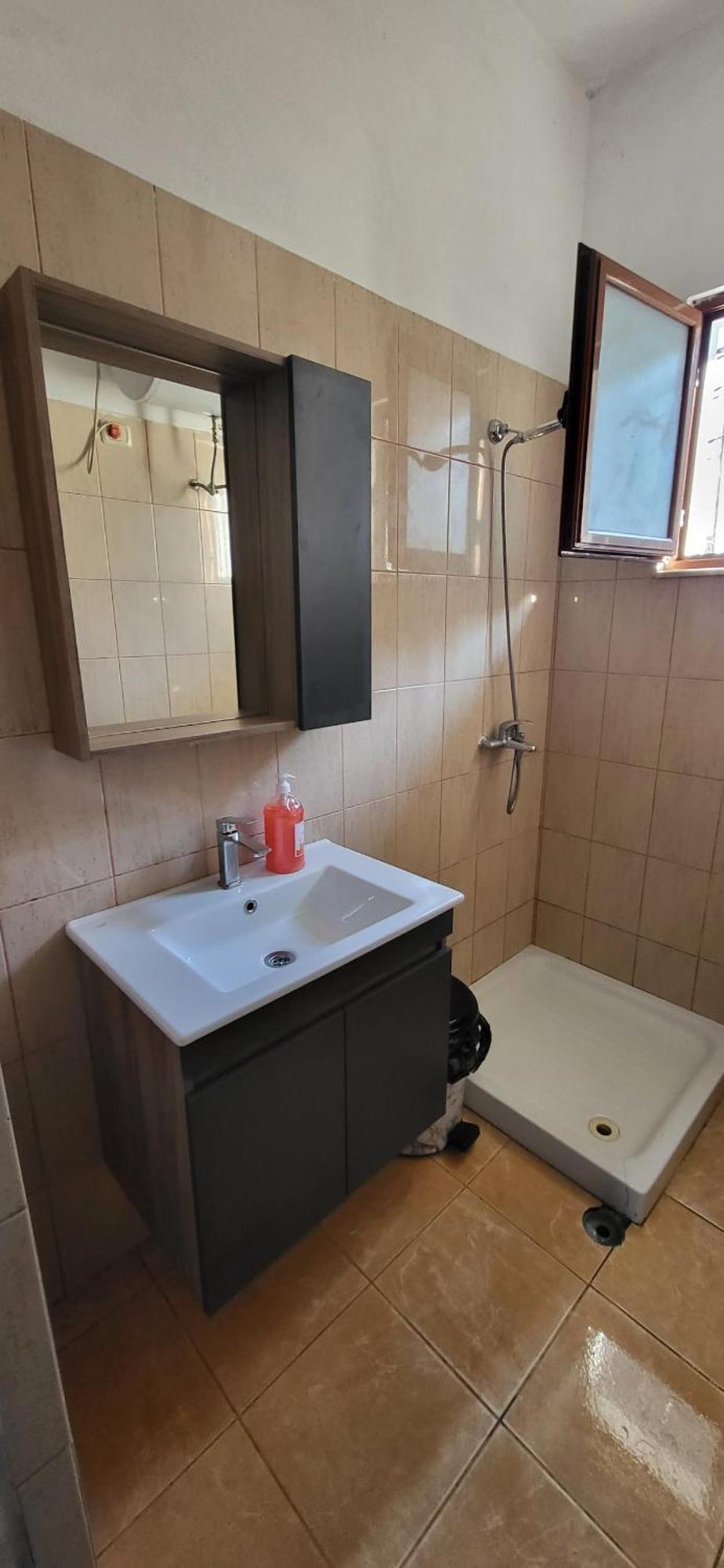 Spacious And Affordable Appartement Tirana